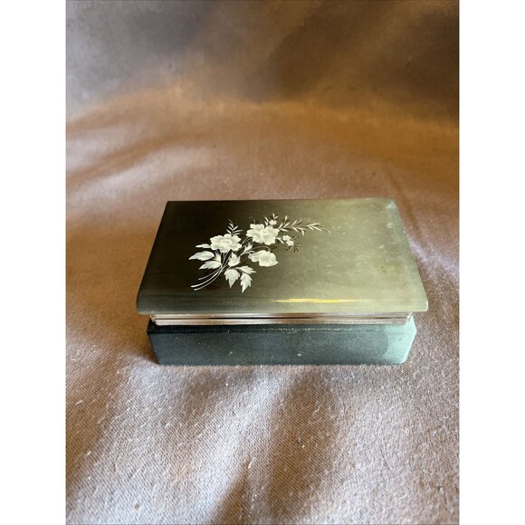 VTG Beautiful Alabaster Stone Trinket Box Floral Inlaid Design Italy Grays Color - Picture 1 of 12